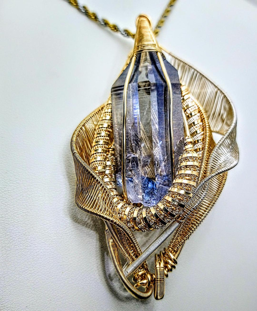 Aqua Aura Lemurian Quartz Amulet – Aqua Aura Lemurian Quartz Healing Pendant